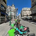 02 - Pretty 4Bdr Flat In Paris