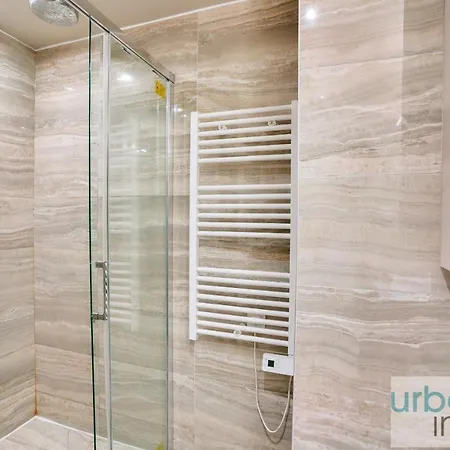 Appartamento 02 - Pretty 4bdr Flat In *