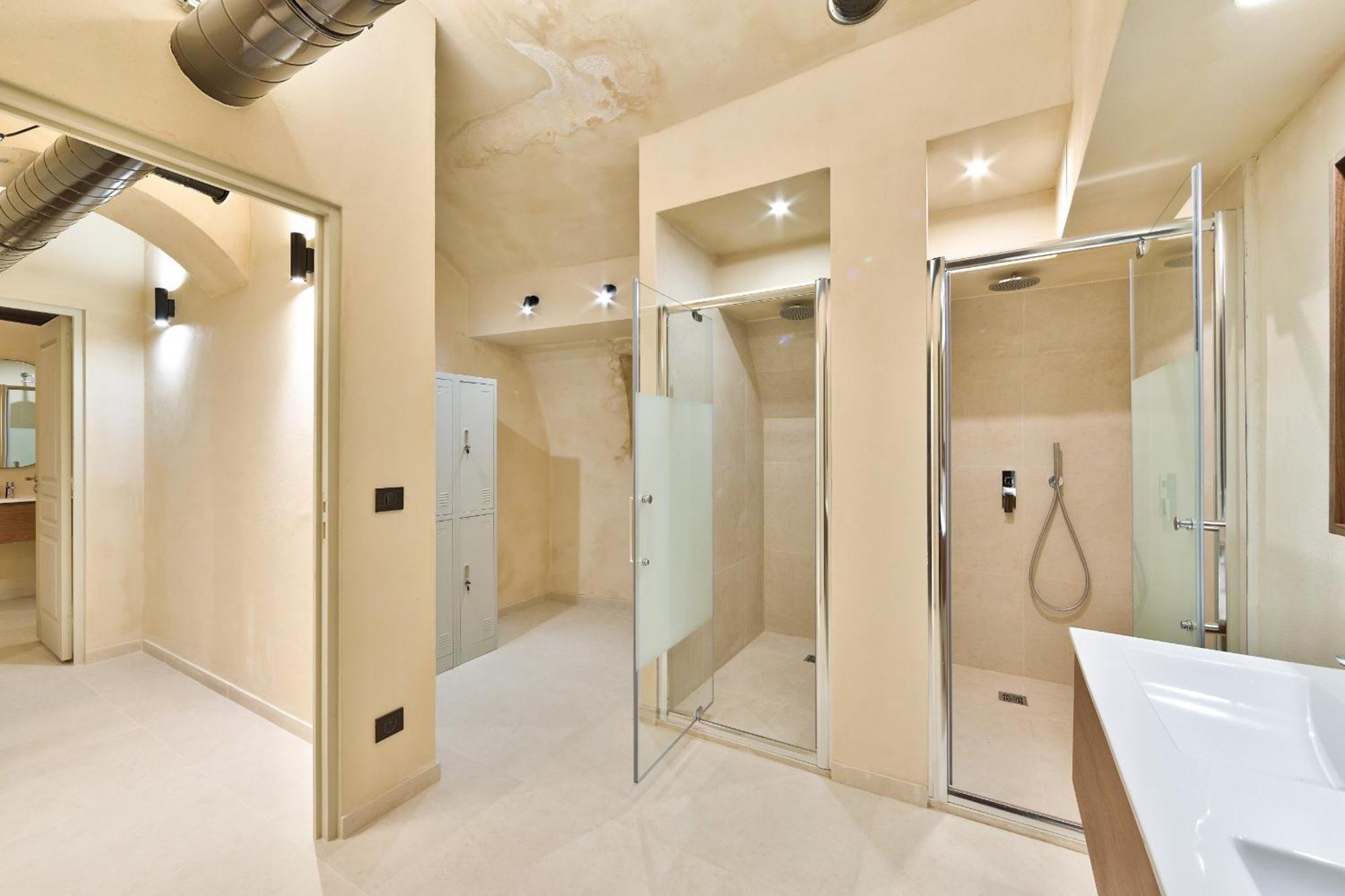 02 - Pretty 4bdr Flat In Apartment Paris
