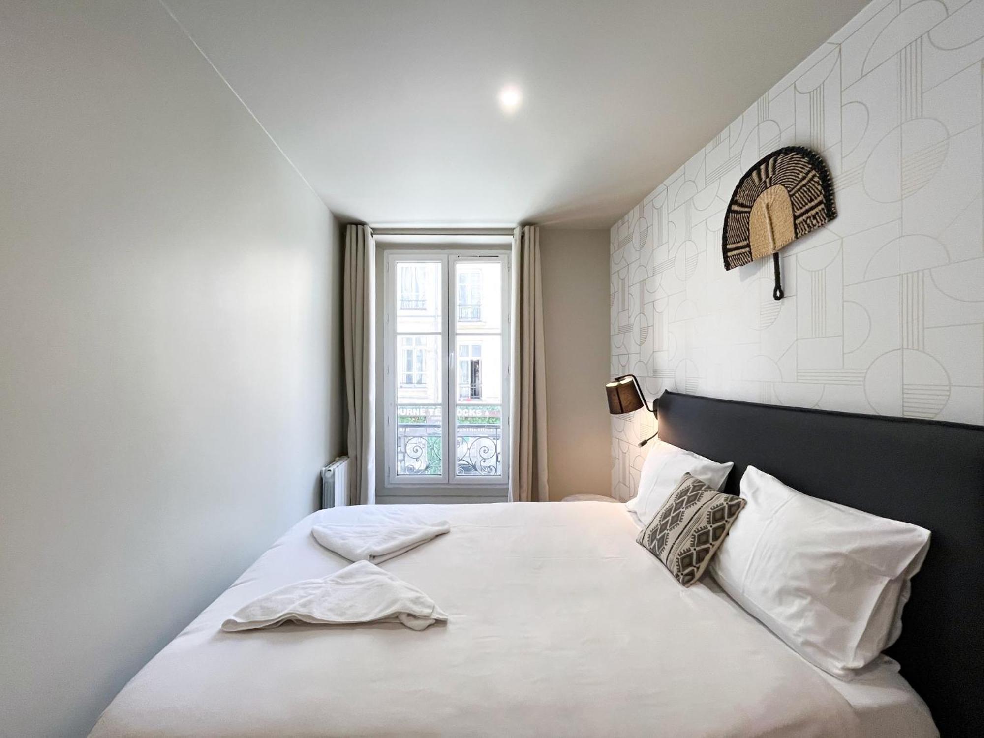 02 - Pretty 4bdr Flat In * Paris