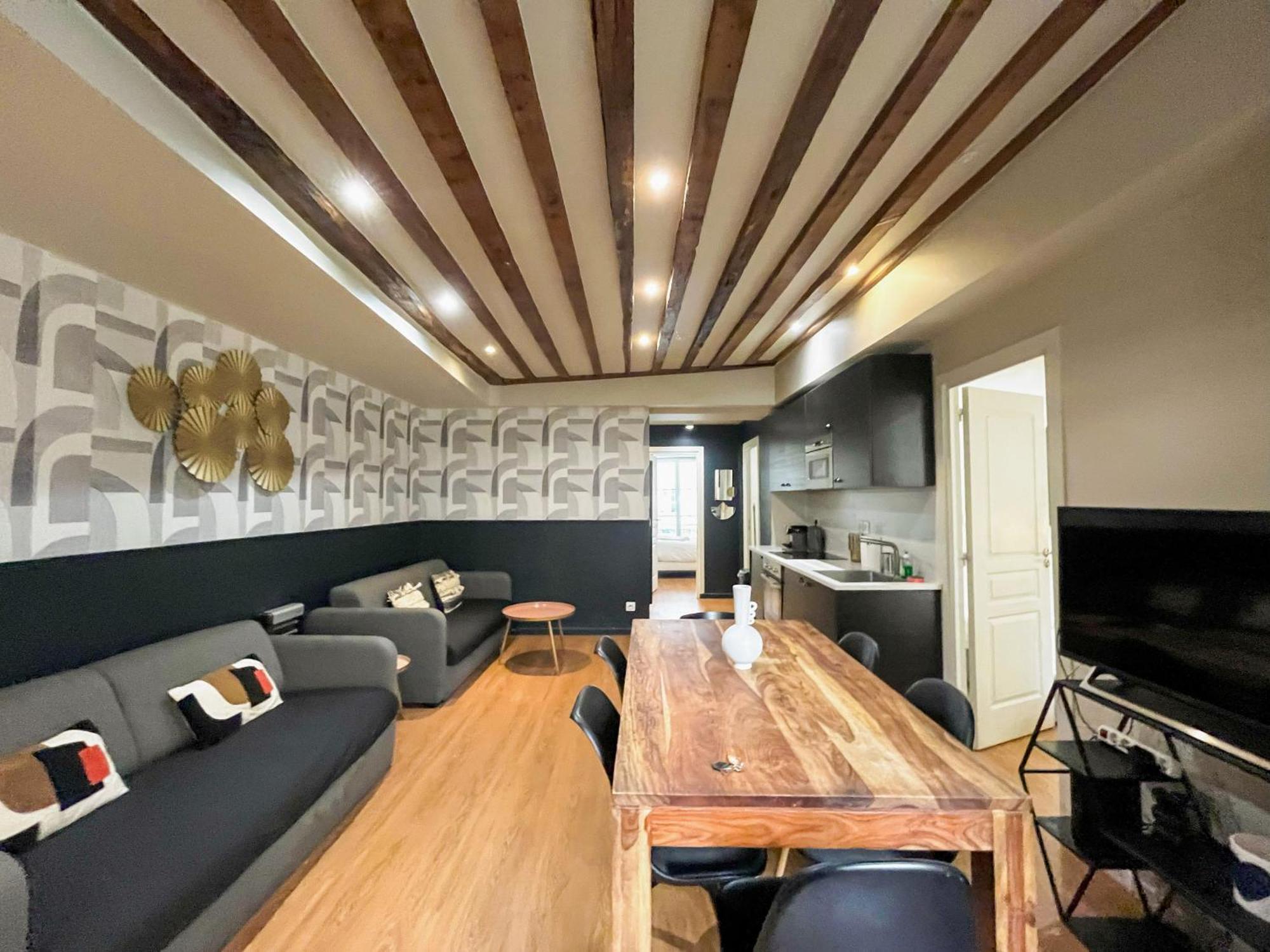 02 - Pretty 4bdr Flat In